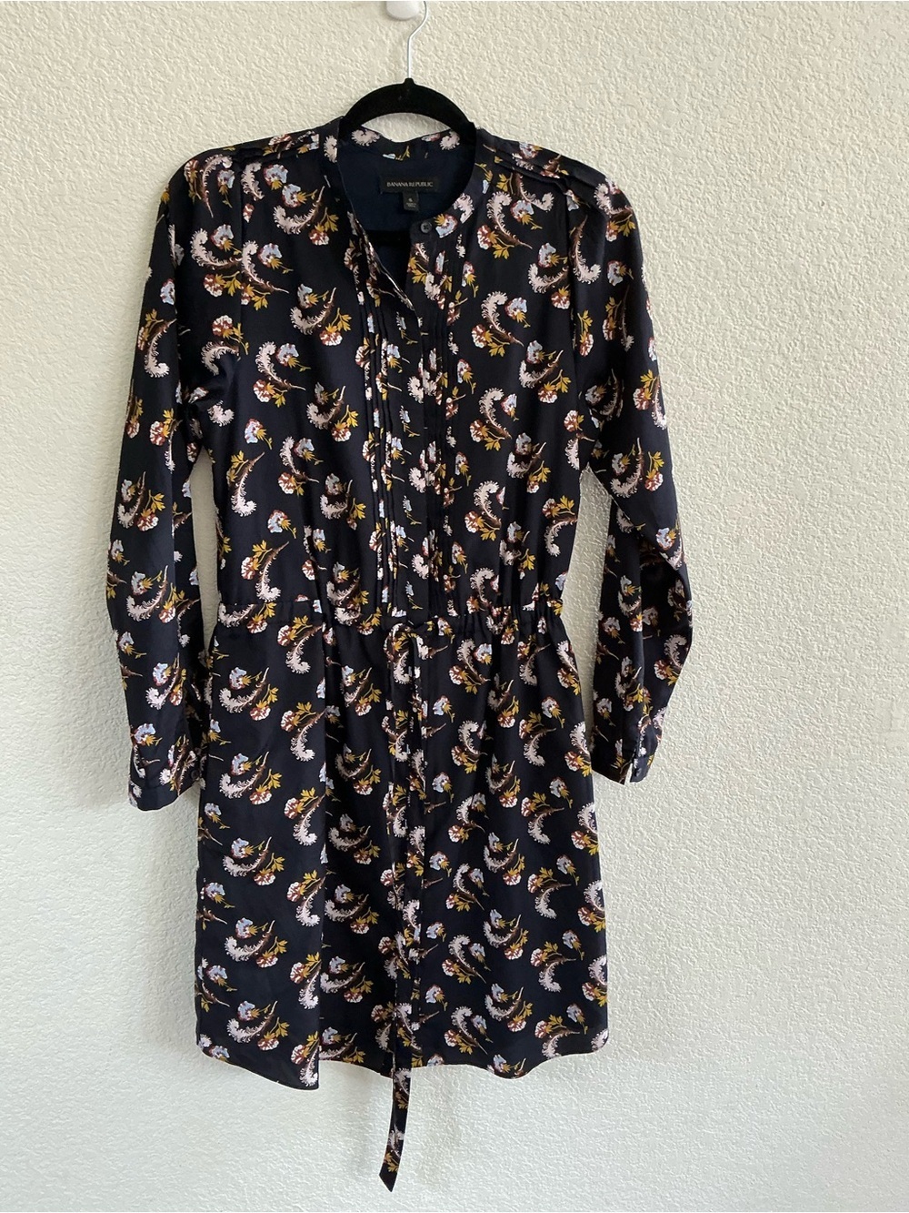 BANANA REPUBLIC Black Floral Long-Sleeve Drawstring Dress Size Small